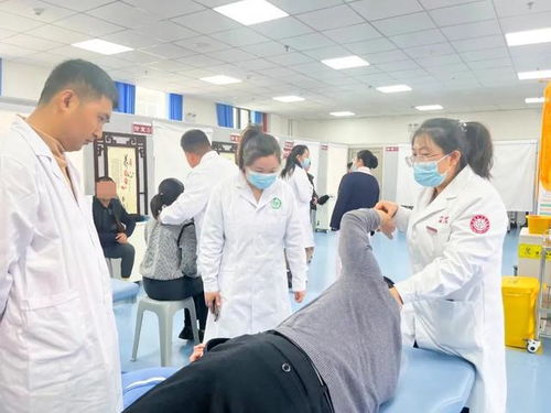 中医义诊进基层 健康服务暖人心——延安市中医医院康复科赴甘泉县中医医院开展中医养生保健义诊活动